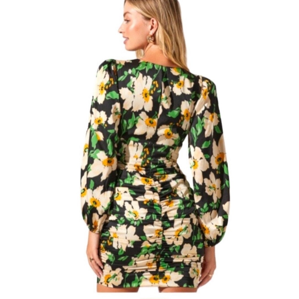 Astr Black and Yellow Floral Dress - Picture 2 of 8